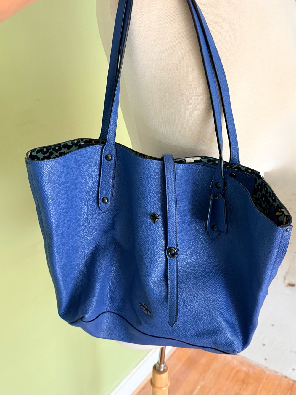 Coach Blue Leather Tote Bag - Women's Everyday Shoulder Bag 15”x12”x5”